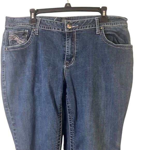 Lane Bryant Medium Blue 18 Regular Bootcut Women's Jeans Embroidered Pockets - Picture 6 of 8